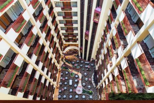 Photo - Embassy Suites by Hilton Saint Louis Saint Charles