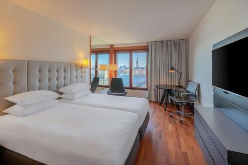 2 twin beds