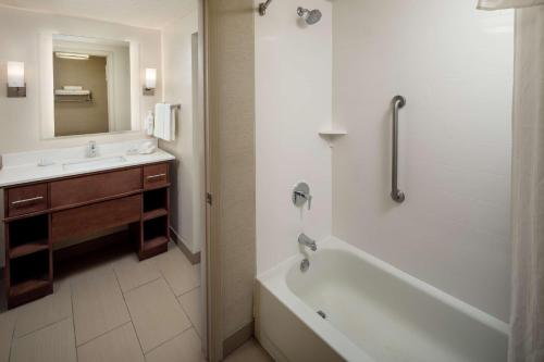 Homewood Suites by Hilton Wallingford-Meriden - image 2