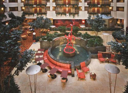 Embassy Suites Northwest Arkansas - Hotel Spa & Convention Center - image 12