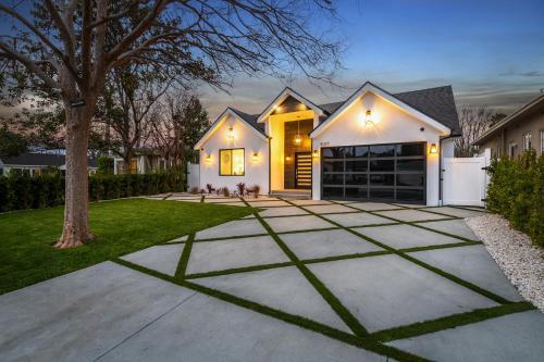 Universal Studio Stellar Home with pool and jacuzzi, Los Angeles (foto 2)