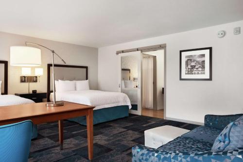 Hampton Inn By Hilton & Suites Rosemont Chicago O Hare