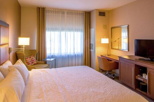 Hampton Inn Houston Downtown image 8