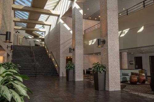 The Inverness Denver, a Hilton Golf & Spa Resort in Englewood, USA