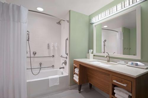 Home2 Suites By Hilton Joliet Plainfield - image 12