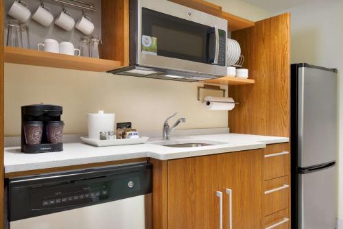 Home2 Suites By Hilton Joliet Plainfield - image 11