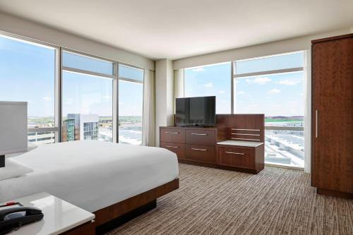Calgary Airport Marriott In-Terminal Hotel - image 5