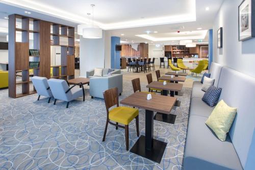 Hampton By Hilton Gdansk Oliwa - image 6