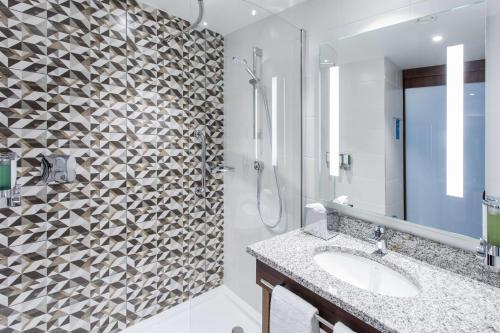 Hampton By Hilton Gdansk Oliwa - image 5