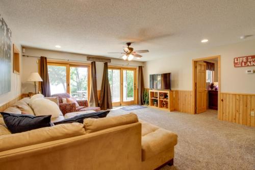 Lakefront Brainerd Cabin w/ Fireplace! in East Gull Lake (MN)