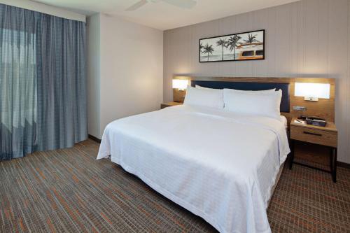 2 bedrooms, 4 beds