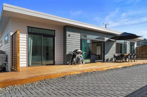 Decked out on Leo, Waihi Beach