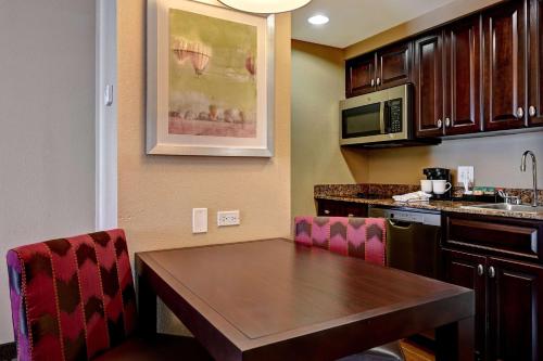 Homewood Suites By Hilton Albuquerque Airport