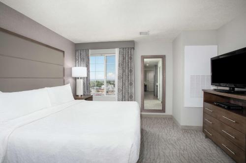 Homewood Suites by Hilton Albuquerque-Journal Center - image 11