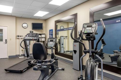 ห้องฟิตเนส, แฮมป์ตัน อินน์ อาเดล (Hampton Inn Adel) in อาเดล (GA)