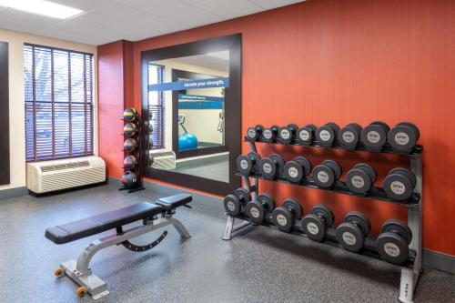 Hampton Inn Denver-International Airport - image 11