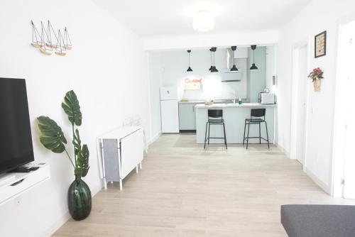 Playa, piscina y relax en este coqueto apartamento en Nerja, Nerja (fotografie 8)