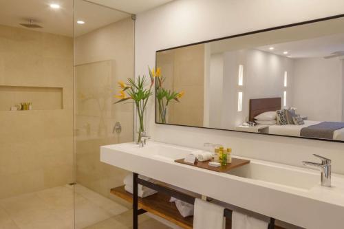 Nacar Hotel Cartagena, Curio Collection by Hilton