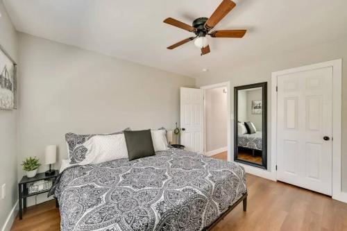 Entire 2 Bedroom Pet Friendly Cottage Home in 阿爾派恩 (CA)