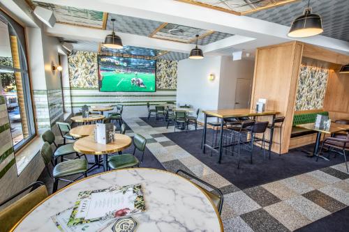 Restaurant, Southern Cross Hotel in Marrickville