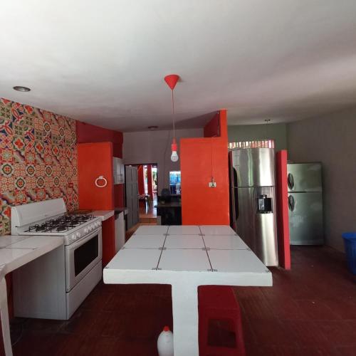 köök, MARDEORO BEACH HOUSE in Barra De Santiago