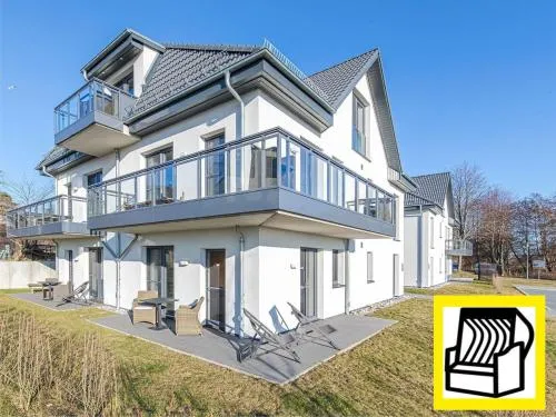 Alte Seefahrtschule Meeresbrise mit Strandkorb, Torhaus A118 in Wustrow, Österreich