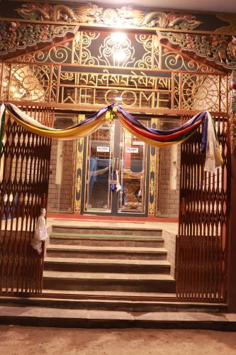 Entré, Hotel De Purang in Muktinath