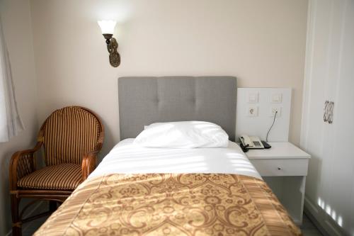 Single Room with Sea View image 9