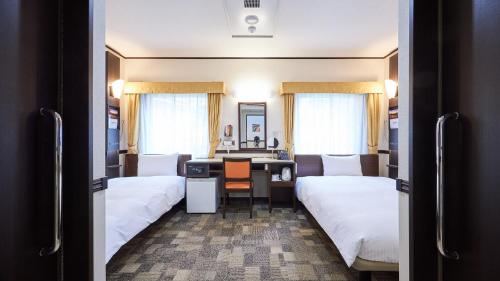 Accessible Twin Room - Non-Smoking