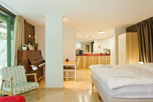 Luxury suite in the best, calmest part of Tel Aviv