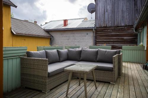 Instalaciones, Houmbgaarden in Roros