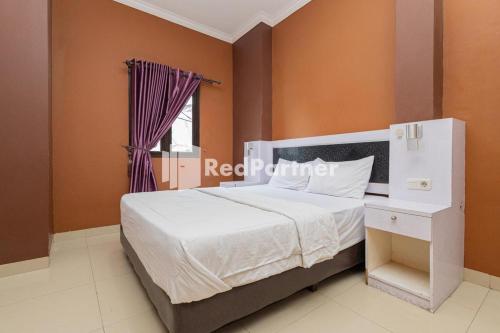 Star Hotel Jaksa Mitra RedDoorz