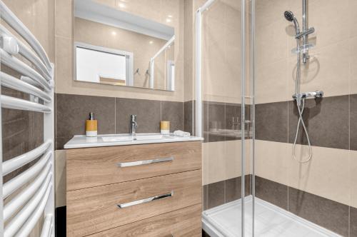 Three-Bedroom Apartment image 7