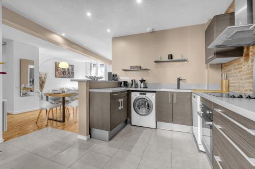 Three-Bedroom Apartment image 5