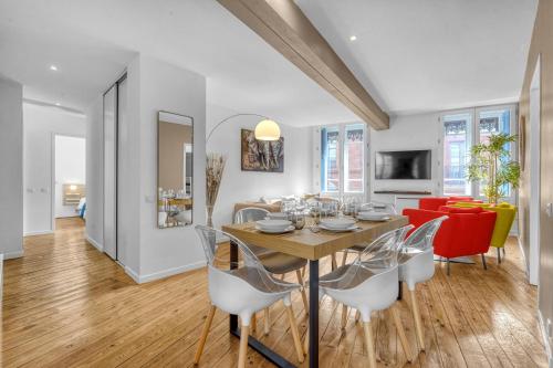 Three-Bedroom Apartment image 4