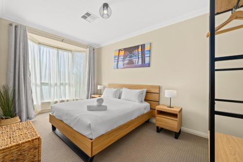 Summer Salt - Aldinga Beach - C21 SouthCoast Holidays