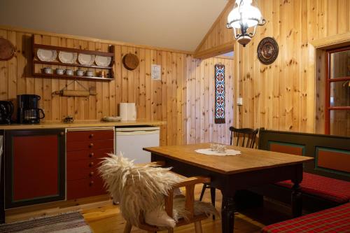 Instalaciones, Houmbgaarden in Roros