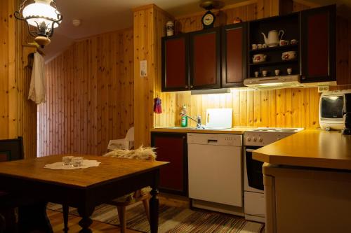 Instalaciones, Houmbgaarden in Roros