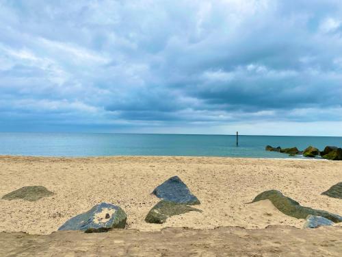 Apkārtne, The Pollywiggle, Waxham, nr Sea Palling, Dog friendly, Private path to the beach in Sea Palling