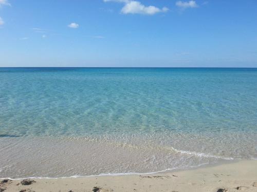 casa gialla mare del salento