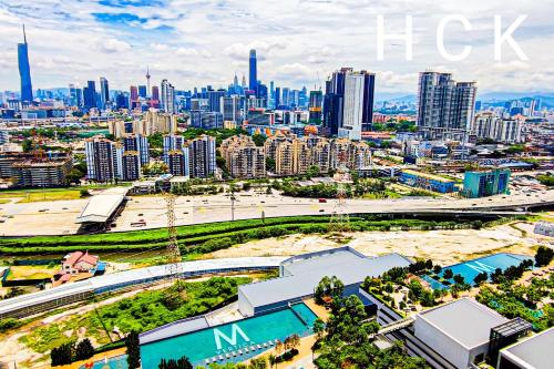 Gigantic KL View at M-Vertica Residence KL by HCK - image 5