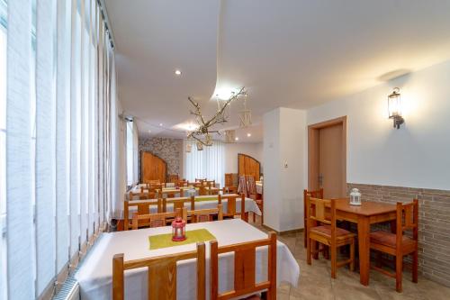 Banketu zāle, Penzión Živa Bijacovce (Penzion Ziva Bijacovce) in Korytne