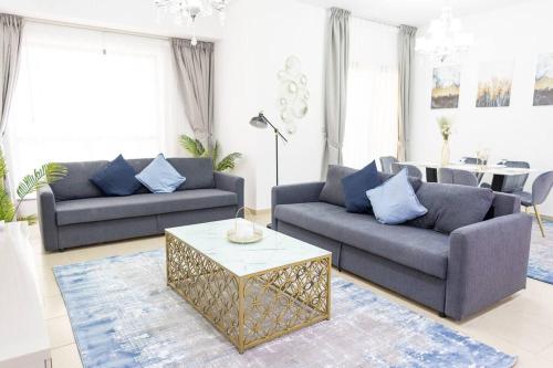 Shams Beach Front JBR apartments by HAPPY SEASON, Дубай (фото 9)