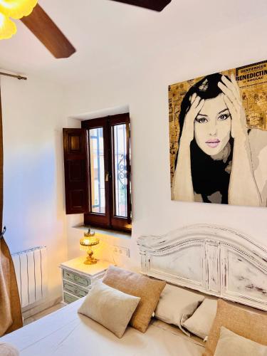 Deluxe Queen Room image 3