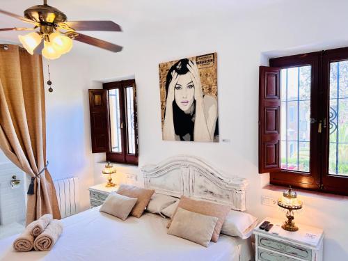 Deluxe Queen Room image 2