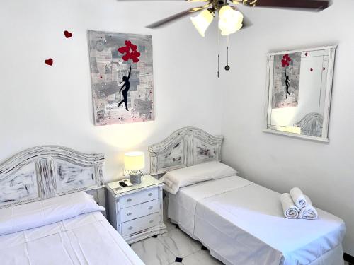 Double or Twin Room image 8
