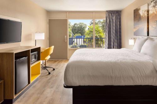 Days Inn by Wyndham McComb MS in McComb, USA