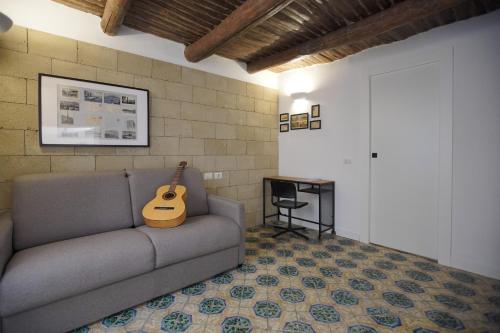 King Room image 2