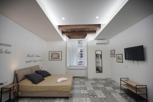 Deluxe Triple Room image 6