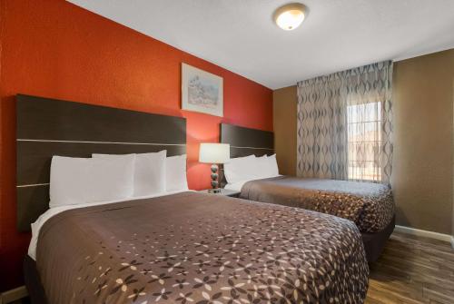 2 double beds, 1 sofa bed